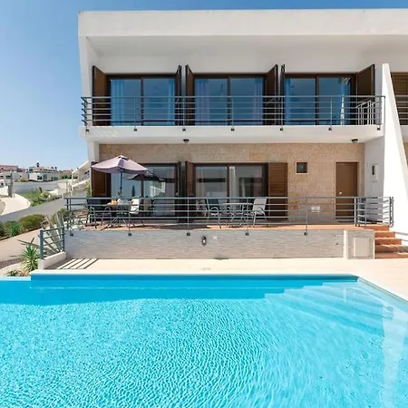 Вилла Eyes On The Lagoon - Privado Com Piscina